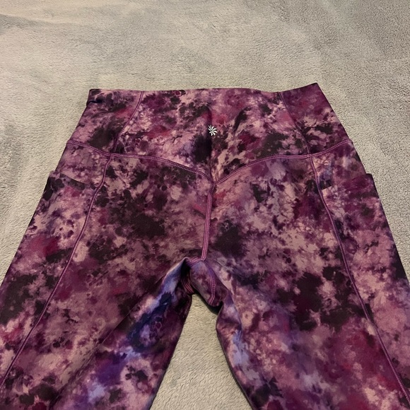 Athleta Salutation Stash Pocket 7/8 tight (petite) - Picture 3 of 6